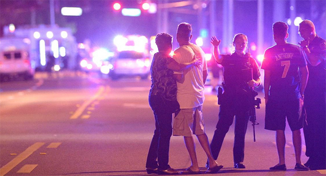 Massacre à Orlando : colère, solidarité, questions